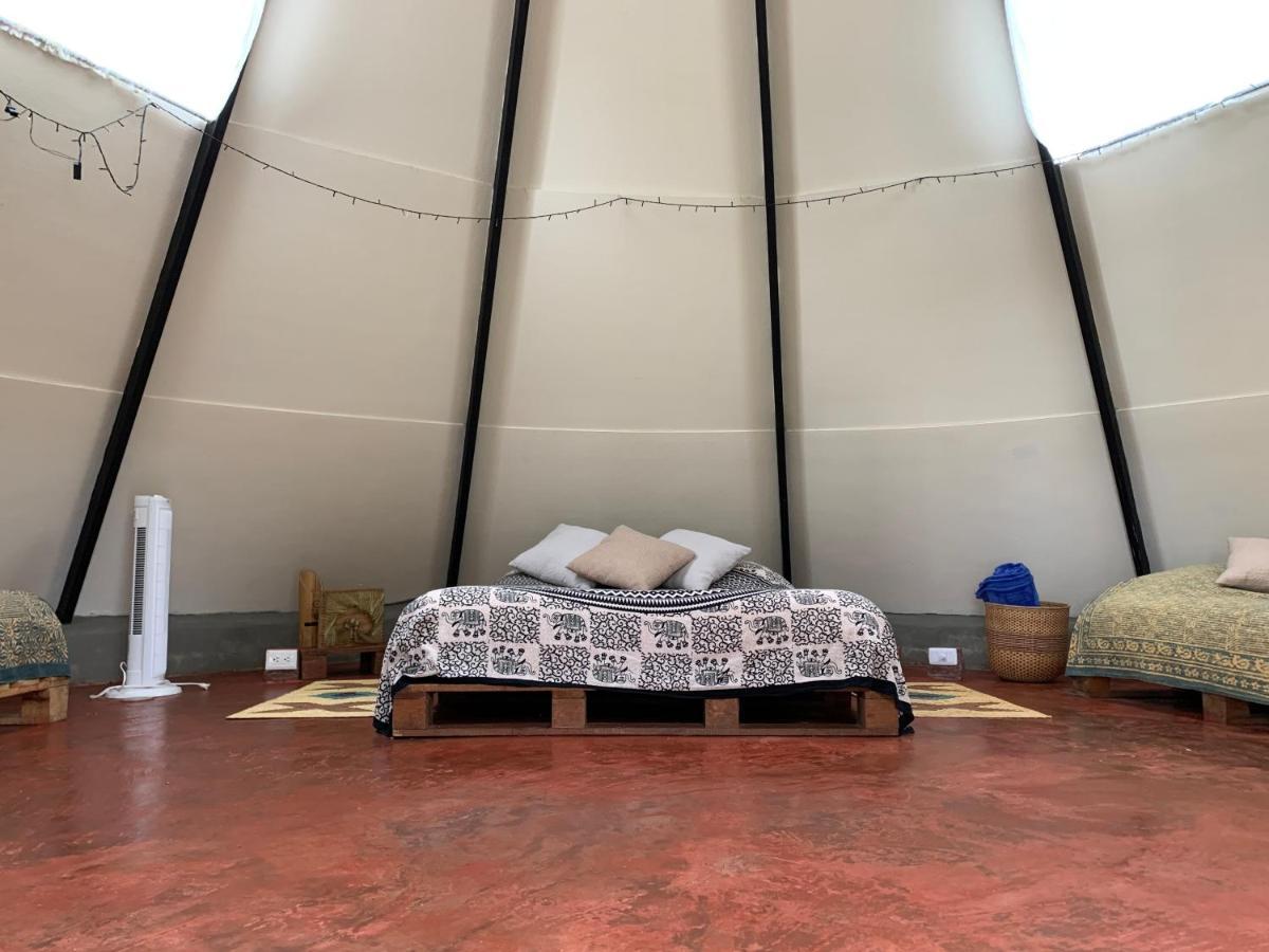Отель Bosque De Aventura & Glamping Refugio Del Bosque Ла-Меса Экстерьер фото